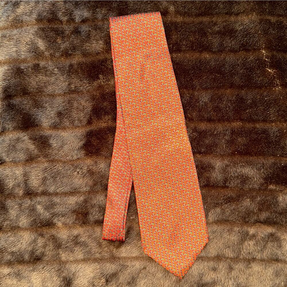 Tongue Tied Tom McLellon Greenwich Village NCY 100% Silk‎ Christmas Neck Tie